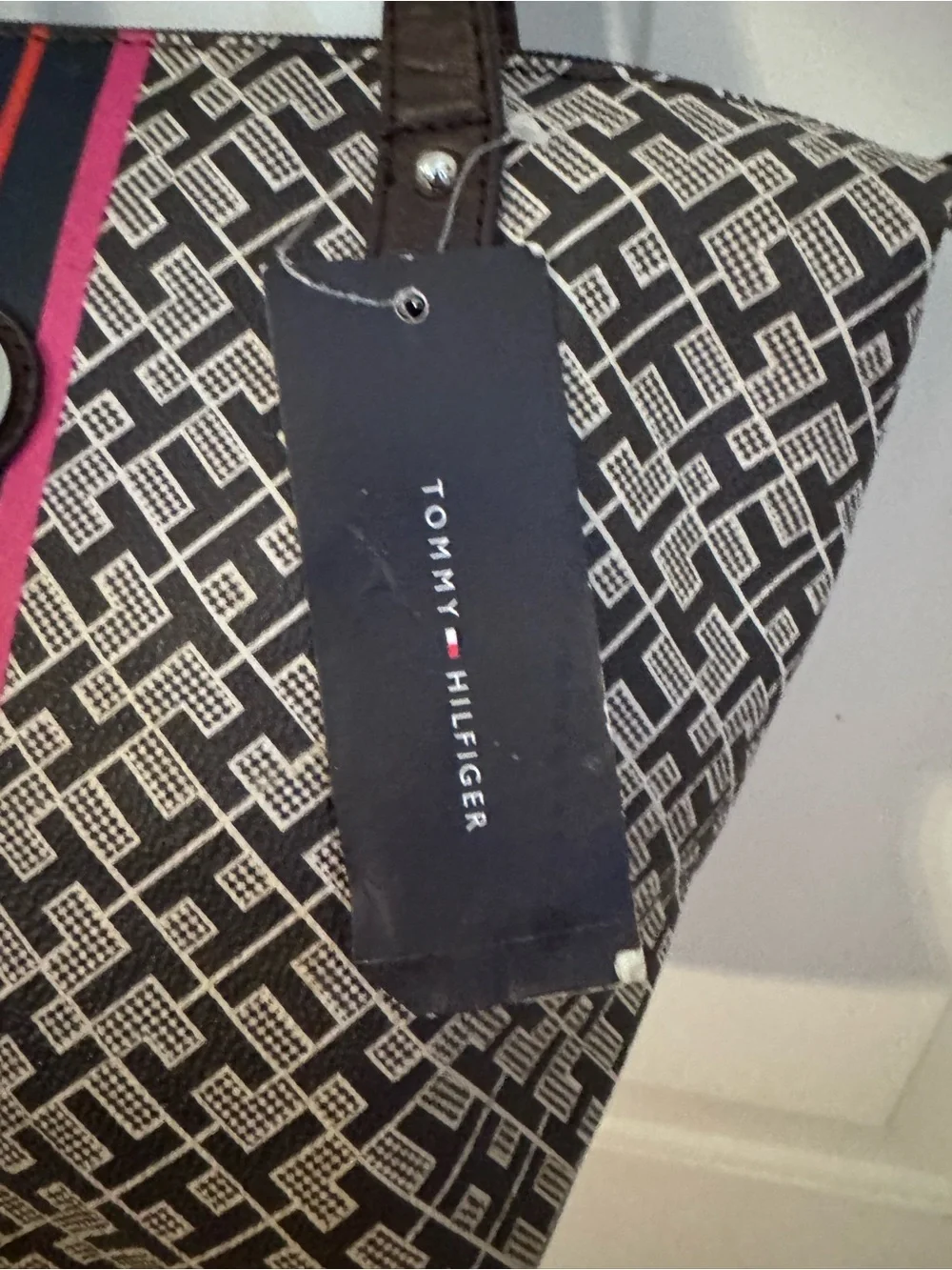 NWT-Tommy Hilfiger tote bag
